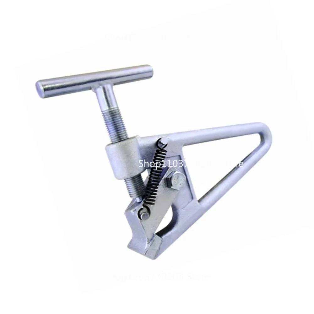 Новые и старые две большие машины для снятия автомобильных шин, крепеж для крепления шин, большой зажим для снятия шин
Новые и старые две большие машины для снятия автомобильных шин, крепеж для крепления шин, большой зажим для снятия шин