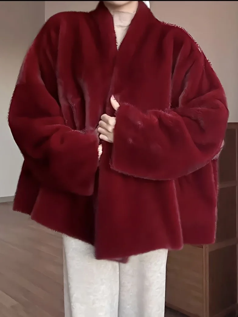 Elegant Wide-Style Batwing Sleeve Wrap Coat Women's Fashionable Velvet Outerwear Red Color Commute Style Short Length
Elegant Wide-Style Batwing Sleeve Wrap Coat Women's Fashionable Velvet Outerwear Red Color Commute Style Short Length