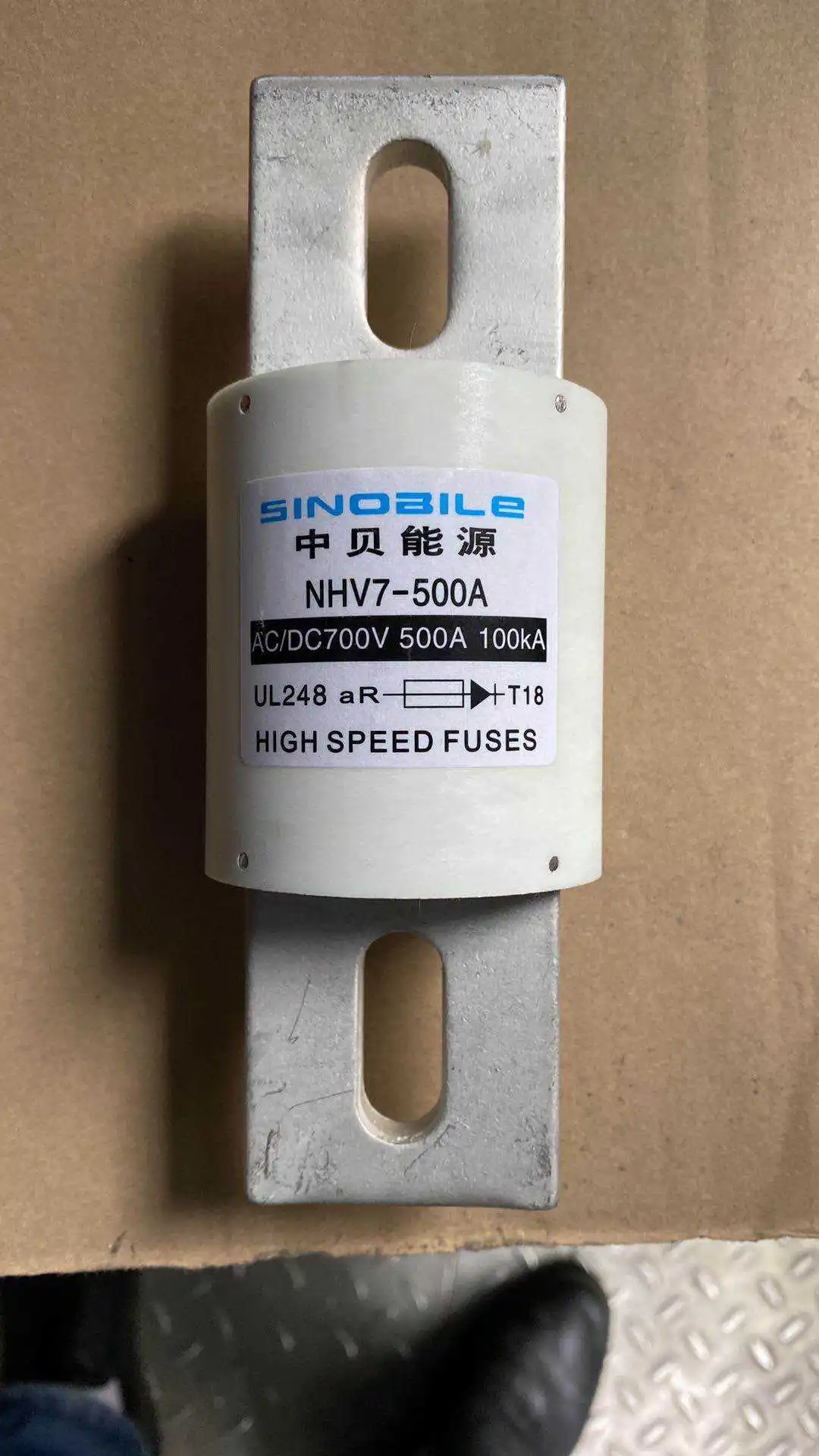 Новый надежный предохранитель Zhongbei NHV7-500A 400A 50A DC700V CHNBEL 750V250S
Новый надежный предохранитель Zhongbei NHV7-500A 400A 50A DC700V CHNBEL 750V250S