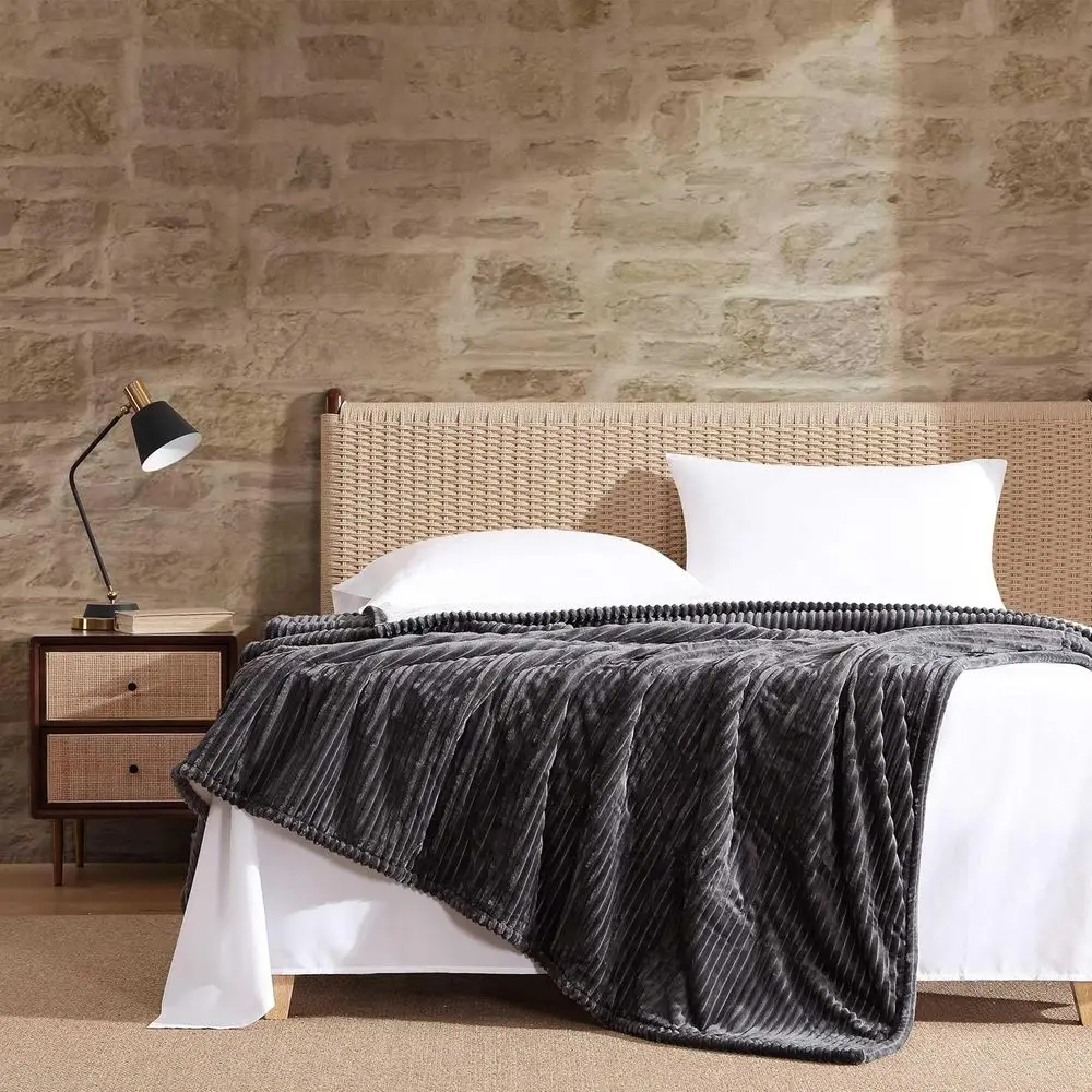 - Queen Size Heated Blanket, Ultra-Sot Rib Plush Bedding with Solid Sherpa Reverse, Throw Blanket with 10 Heat Settings & Auto S
- Queen Size Heated Blanket, Ultra-Sot Rib Plush Bedding with Solid Sherpa Reverse, Throw Blanket with 10 Heat Settings & Auto S