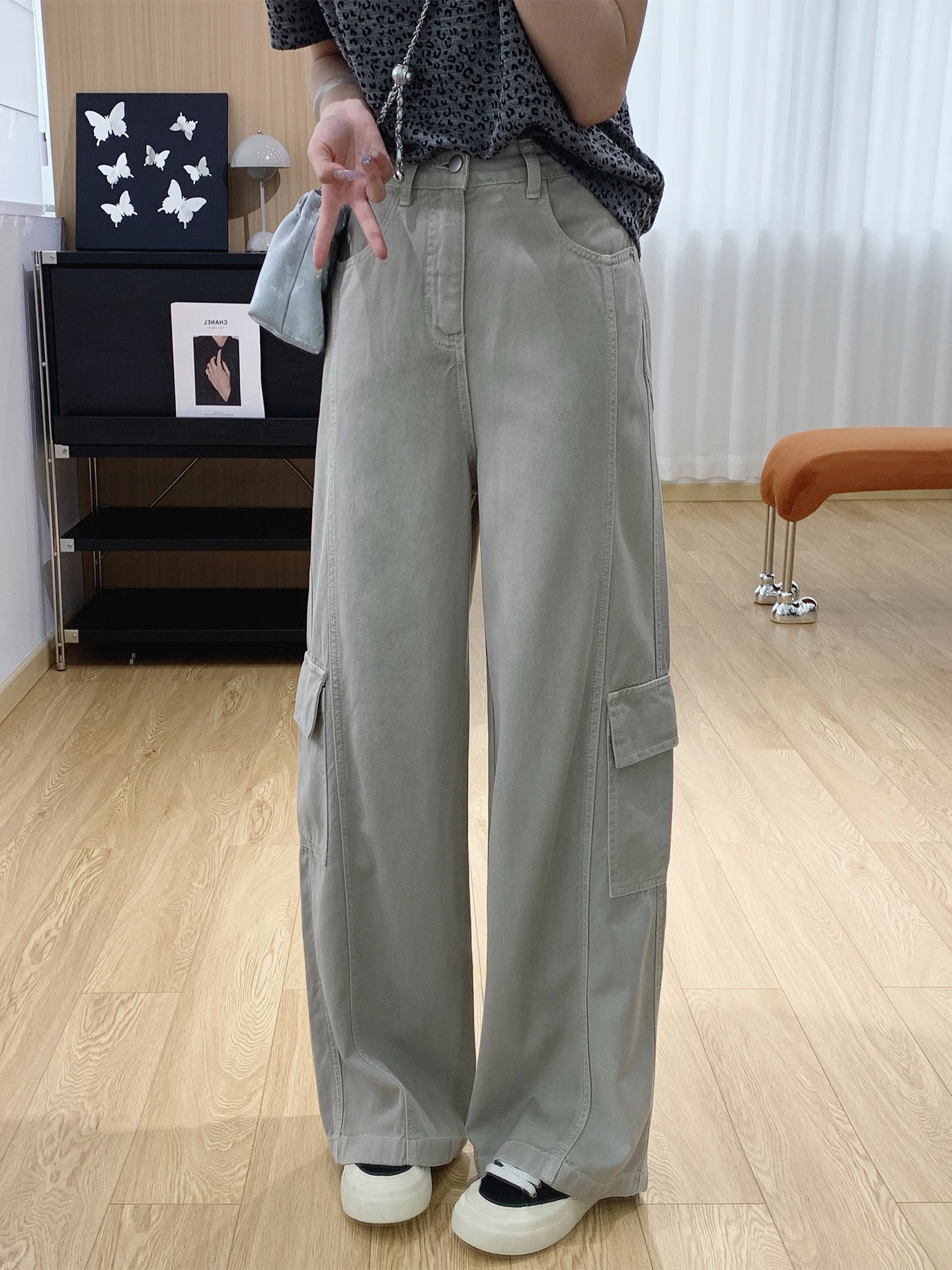 Slimming Loose Feel! American Style Workwear Denim High Waist Wide Leg Pants Women Spring Summer Loose Straight Drapey Jeans
Slimming Loose Feel! American Style Workwear Denim High Waist Wide Leg Pants Women Spring Summer Loose Straight Drapey Jeans