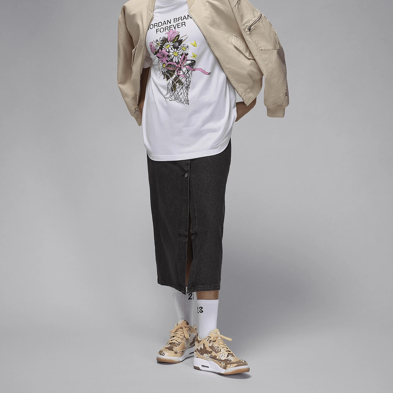 Nike official genuine JORDAN women's simple printed cushioning classic basketball shoes HM4301-200
Nike official genuine JORDAN women's simple printed cushioning classic basketball shoes HM4301-200