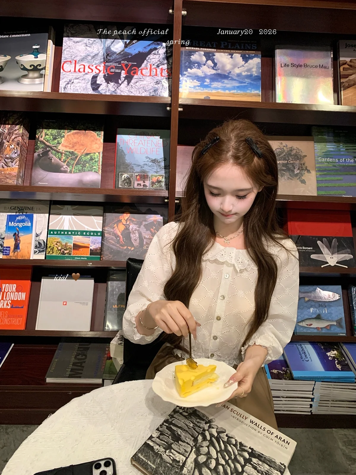 ThePeachOfficial Винтажный кружевной комплект из чистого хлопка с вырезами: рубашка и юбка для молодых женщин, дышащий, свободный крой, длинный рукав
ThePeachOfficial Винтажный кружевной комплект из чистого хлопка с вырезами: рубашка и юбка для молодых женщин, дышащий, свободный крой, длинный рукав