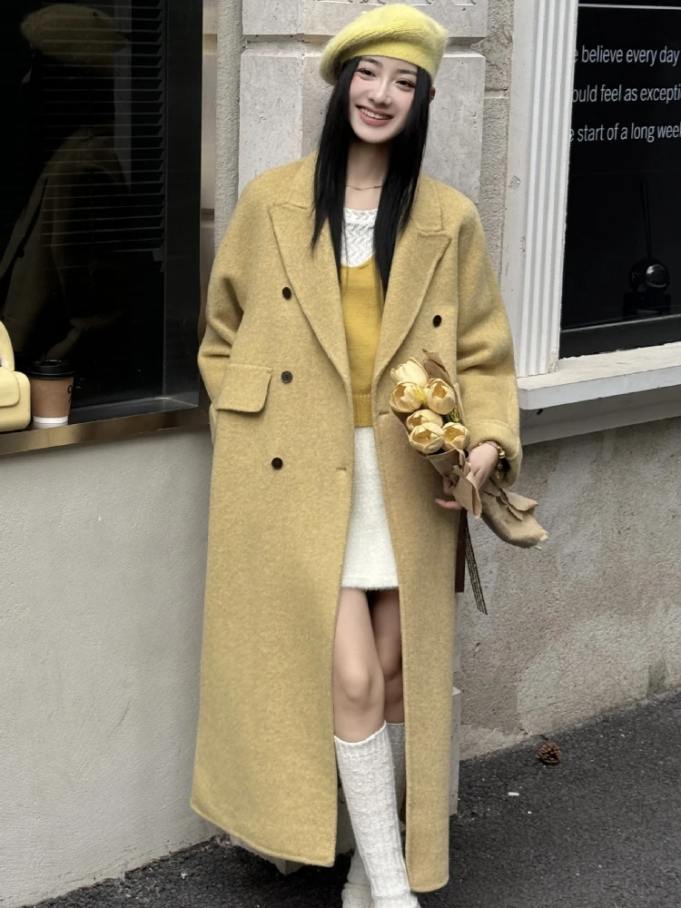 Office Lady Woolen Jackets 2025 Autumn And Winter Suit Collar Double Breasted loose Long Overcoat Women 100% Wool Coats Outwear
Office Lady Woolen Jackets 2025 Autumn And Winter Suit Collar Double Breasted loose Long Overcoat Women 100% Wool Coats Outwear