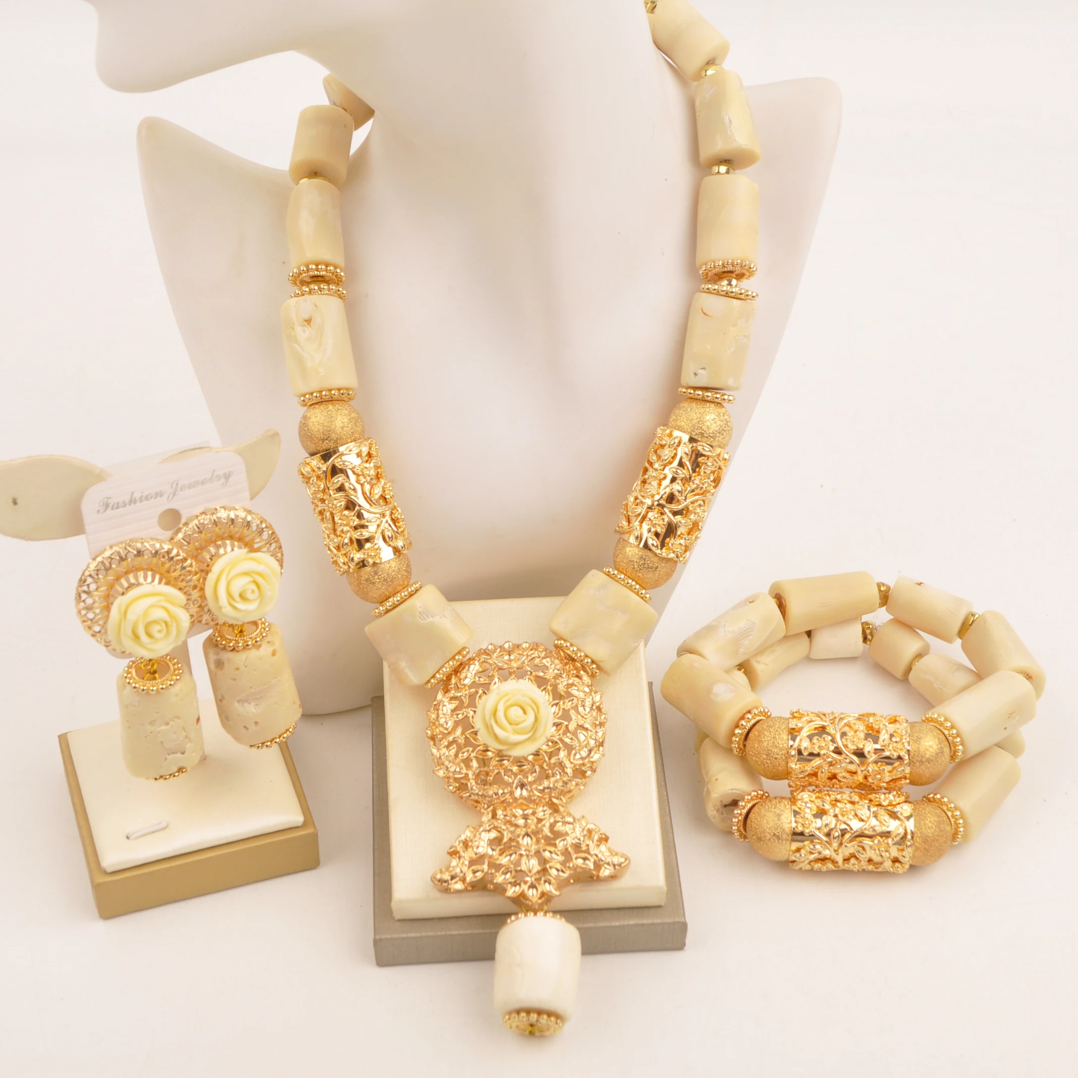 African Wedding White Fashion Necklace Jewelry Natural Coral Nigeria collection
African Wedding White Fashion Necklace Jewelry Natural Coral Nigeria collection
