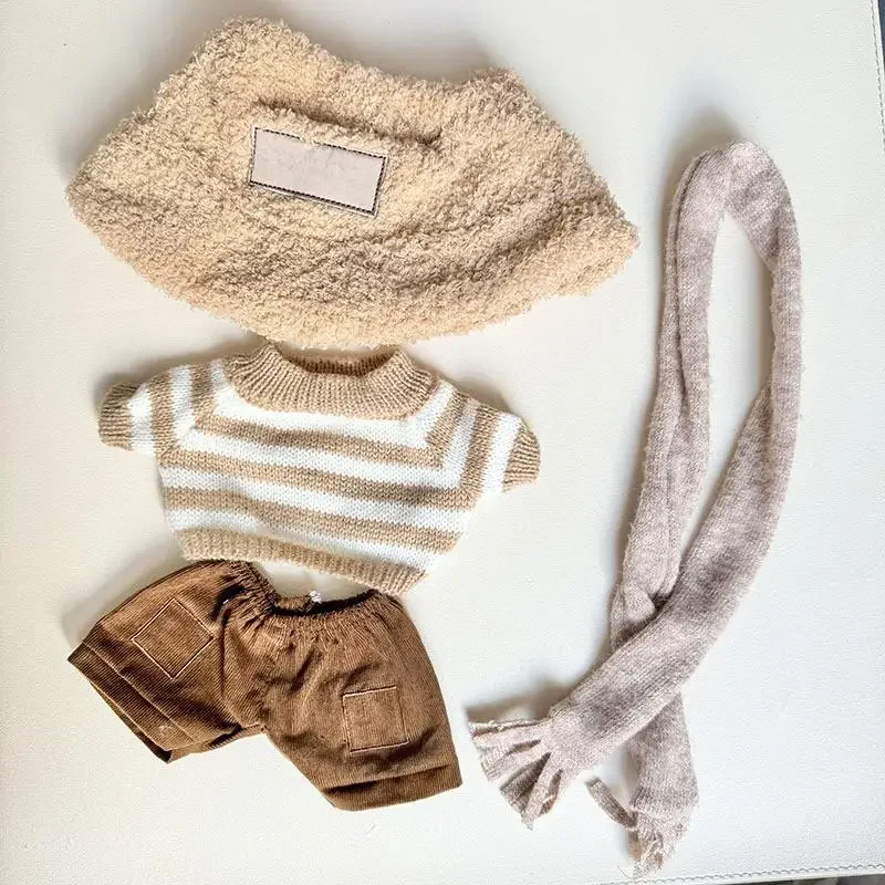Комплект свитера в полоску с белым кофе для куклы Labubu 38 см, милая виниловая кукла, одежда и аксессуары, подарок для украшения
Комплект свитера в полоску с белым кофе для куклы Labubu 38 см, милая виниловая кукла, одежда и аксессуары, подарок для украшения