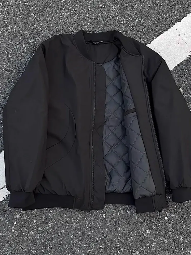 Мужская утепленная зимняя куртка-бомбер из хлопка в американском стиле, модная брендовая верхняя одежда в бейсбольном стиле
Мужская утепленная зимняя куртка-бомбер из хлопка в американском стиле, модная брендовая верхняя одежда в бейсбольном стиле