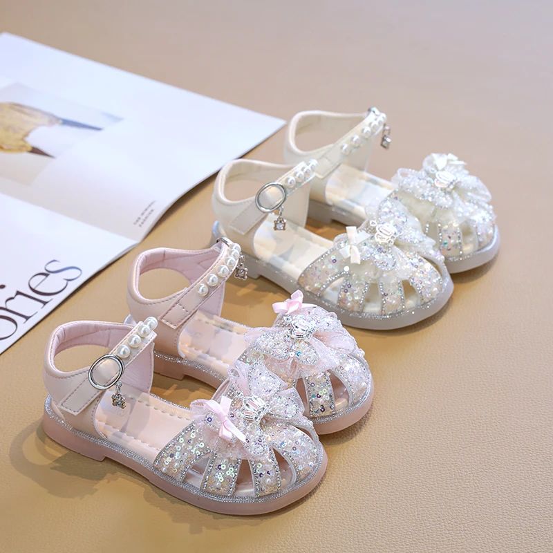 Summer New Girls Princess Sandals Elegant Crown Children Wedding Party Dress Shoes Sweet Bowknot Causal Kids Pearl Flat Sandals
Summer New Girls Princess Sandals Elegant Crown Children Wedding Party Dress Shoes Sweet Bowknot Causal Kids Pearl Flat Sandals