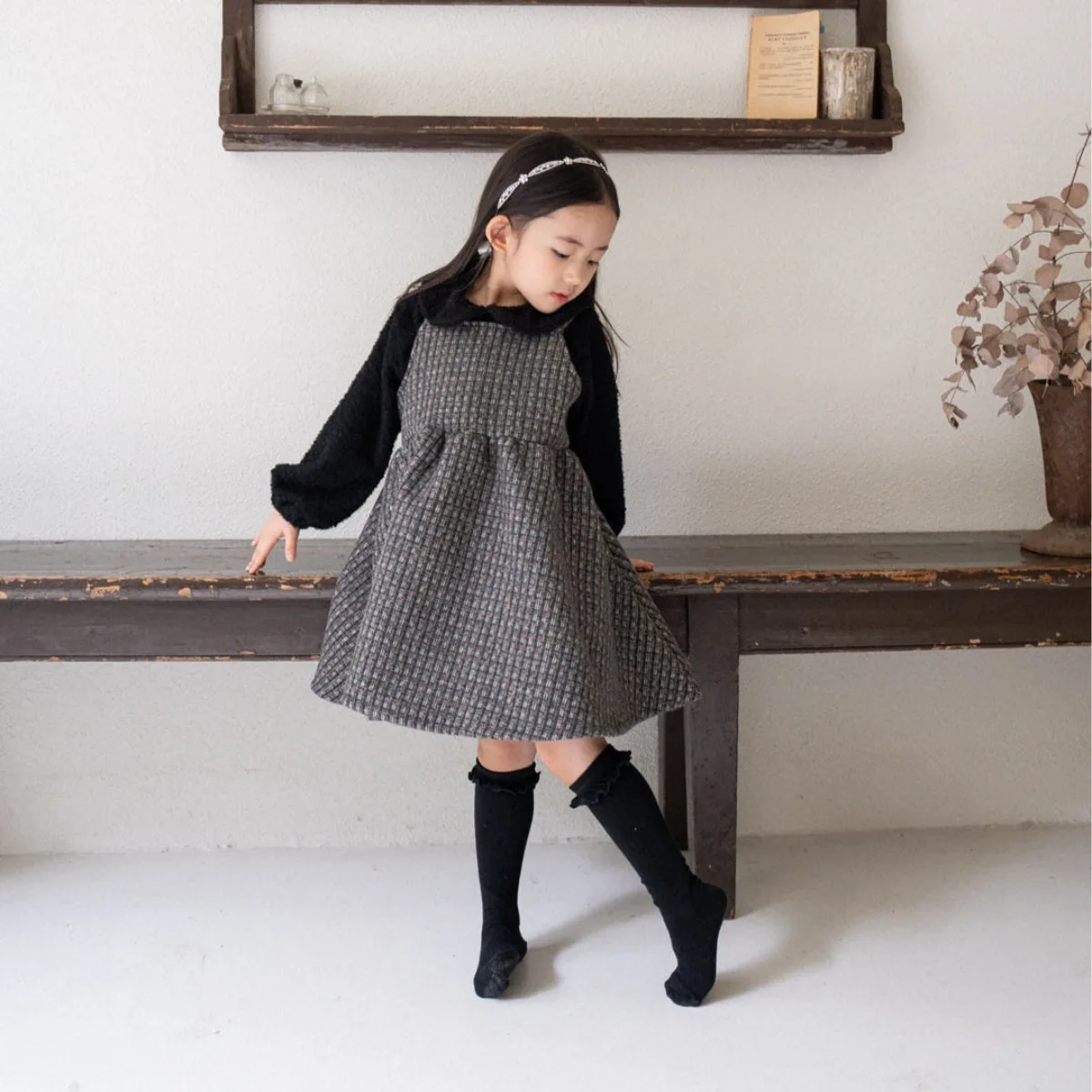 2026 весеннее новое платье без рукавов для маленьких девочек, хлопковое элегантное платье-жилет для маленьких девочек, клетчатое платье на бретелях для малышей, детская одежда
2026 весеннее новое платье без рукавов для маленьких девочек, хлопковое элегантное платье-жилет для маленьких девочек, клетчатое платье на бретелях для малышей, детская одежда