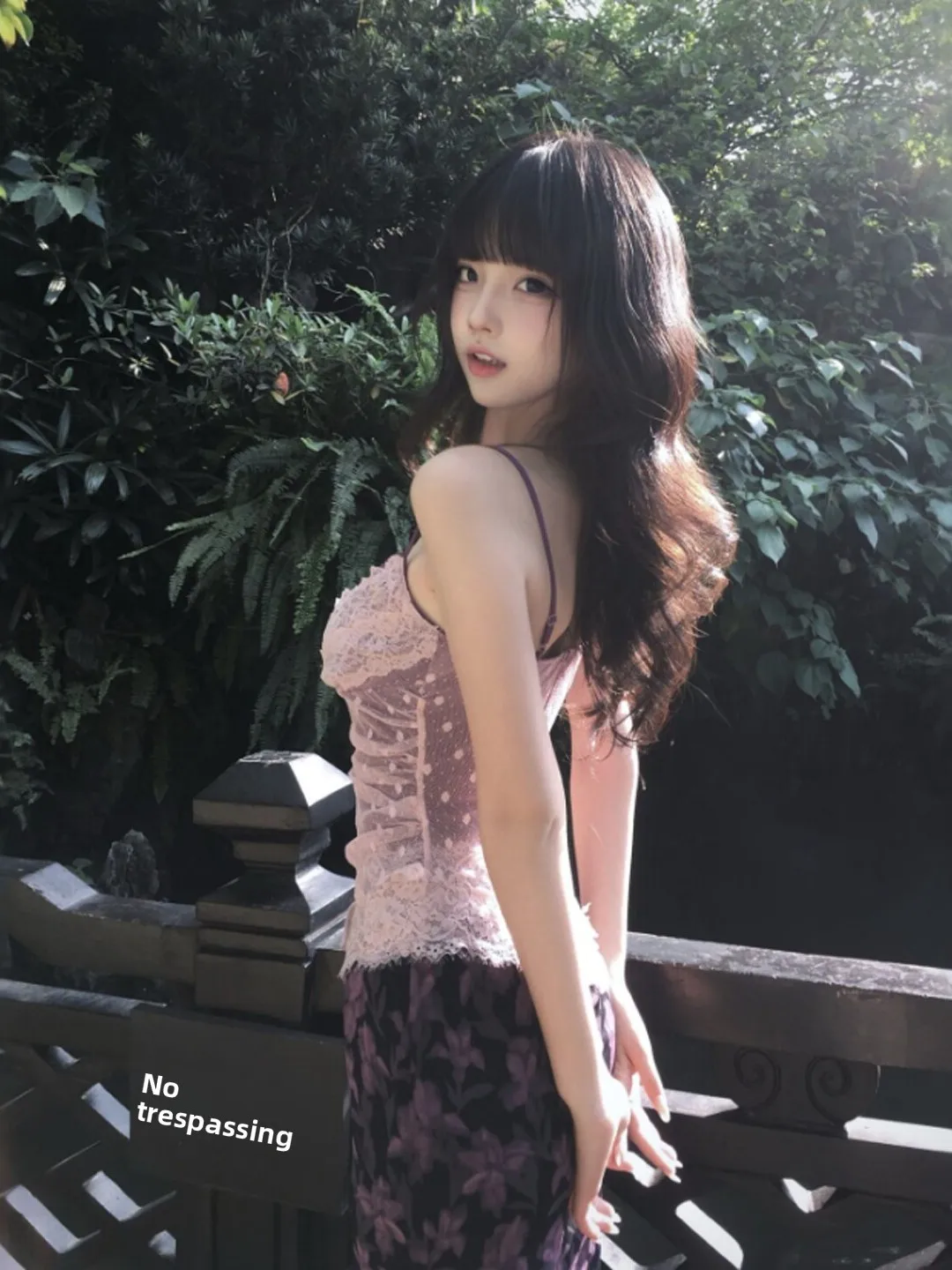 Sexy Spicy Girl Retro Three-Piece Set Strapless Cardigan Half Skirt Summer Fashionable Outfit High Waist Lace Midi Dress
Sexy Spicy Girl Retro Three-Piece Set Strapless Cardigan Half Skirt Summer Fashionable Outfit High Waist Lace Midi Dress