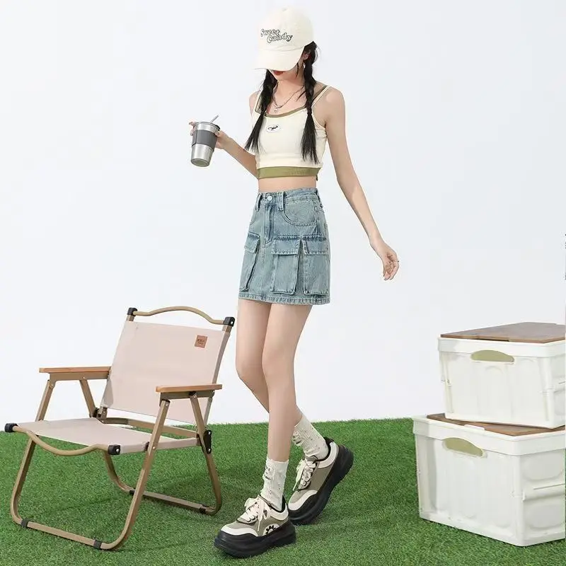 Юбки женские офисные, средней длины до колена, с завышенной талией, минималистичные, однотонные, структурированные, профессиональные, консервативные, скромные, в стиле BF
Юбки женские офисные, средней длины до колена, с завышенной талией, минималистичные, однотонные, структурированные, профессиональные, консервативные, скромные, в стиле BF