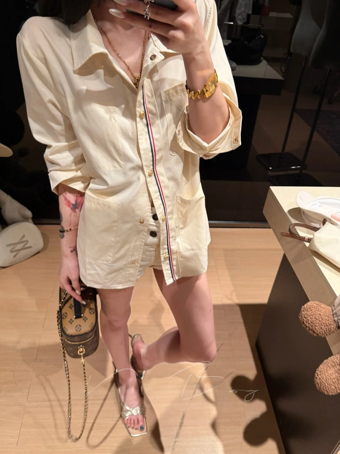 Loose Long Sleeve Shirt Women's Button Collar Contrast Color Open Cardigan Casual Versatile Top Spring Design Sensation
Loose Long Sleeve Shirt Women's Button Collar Contrast Color Open Cardigan Casual Versatile Top Spring Design Sensation