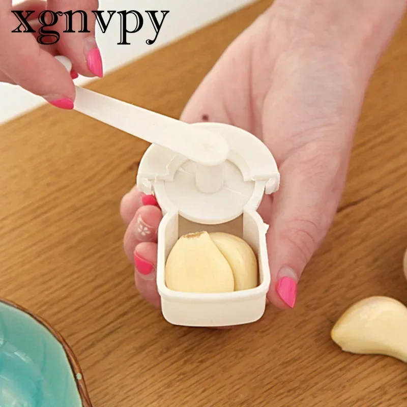 Пищевая полипропиленовая чесночная мельница xgnvpy, резак для фруктов, овощей, инструмент для прессования, кухонный аксессуар
Пищевая полипропиленовая чесночная мельница xgnvpy, резак для фруктов, овощей, инструмент для прессования, кухонный аксессуар