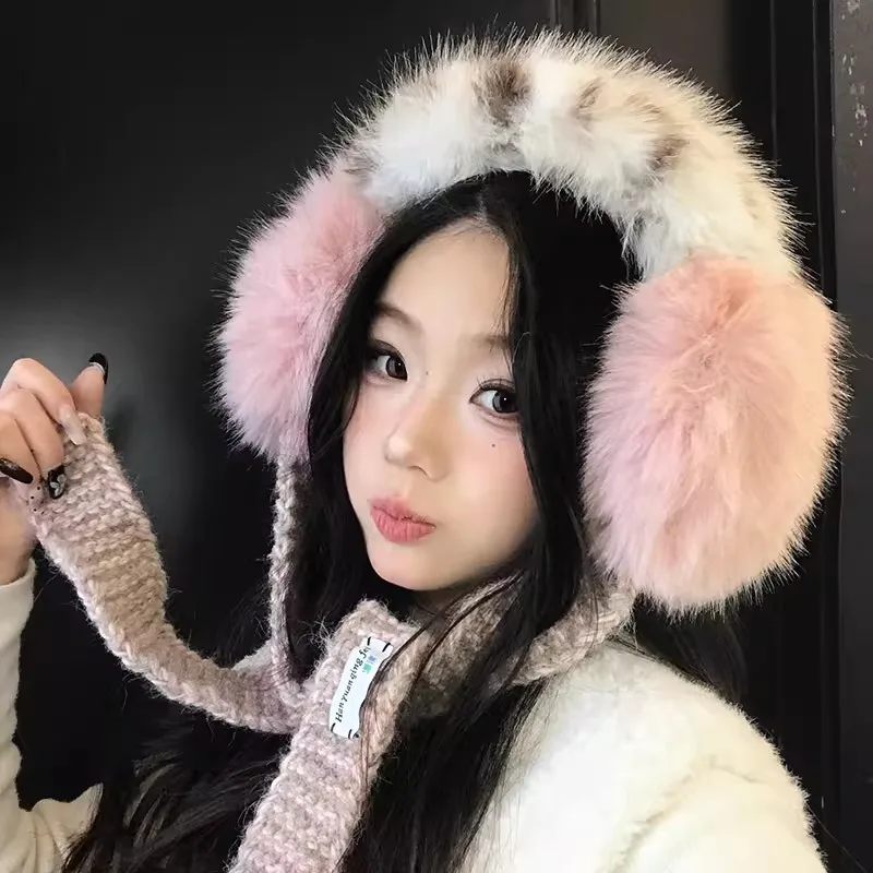 Корейские модные контрастные цвета, плюшевые наушники с ремешками для женщин, зимние путешествия, теплая защита ушей, универсальный милый пуловер, шапка
Корейские модные контрастные цвета, плюшевые наушники с ремешками для женщин, зимние путешествия, теплая защита ушей, универсальный милый пуловер, шапка