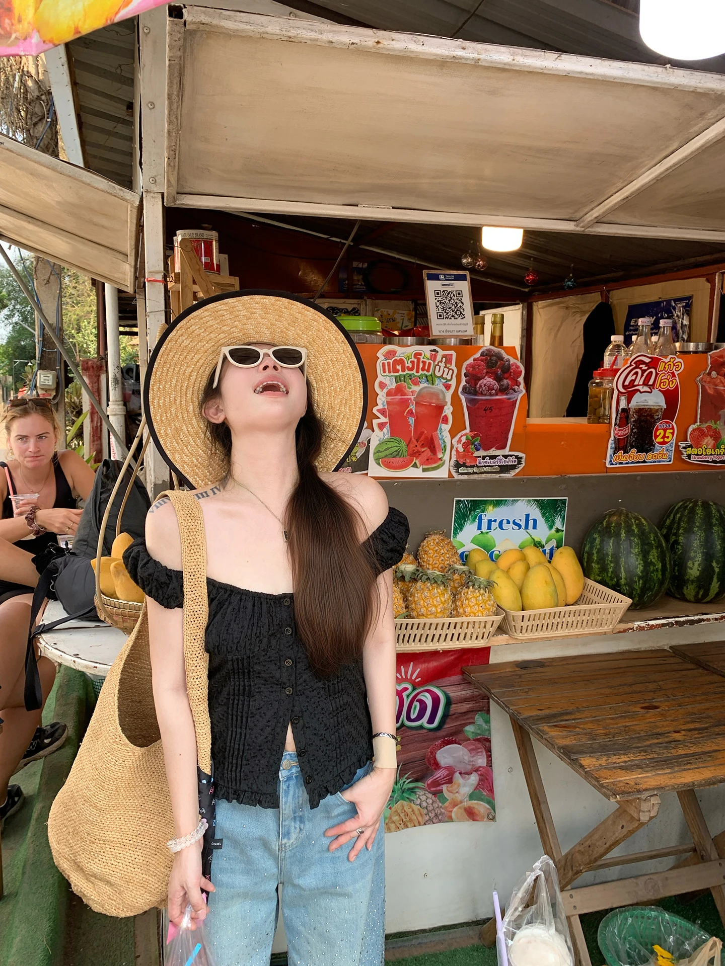 Летний топ Audrey с квадратным вырезом, короткими рукавами и вышивкой, женская модная одежда во французском стиле, хлопковая, дышащая, приятная для кожи.
Летний топ Audrey с квадратным вырезом, короткими рукавами и вышивкой, женская модная одежда во французском стиле, хлопковая, дышащая, приятная для кожи.