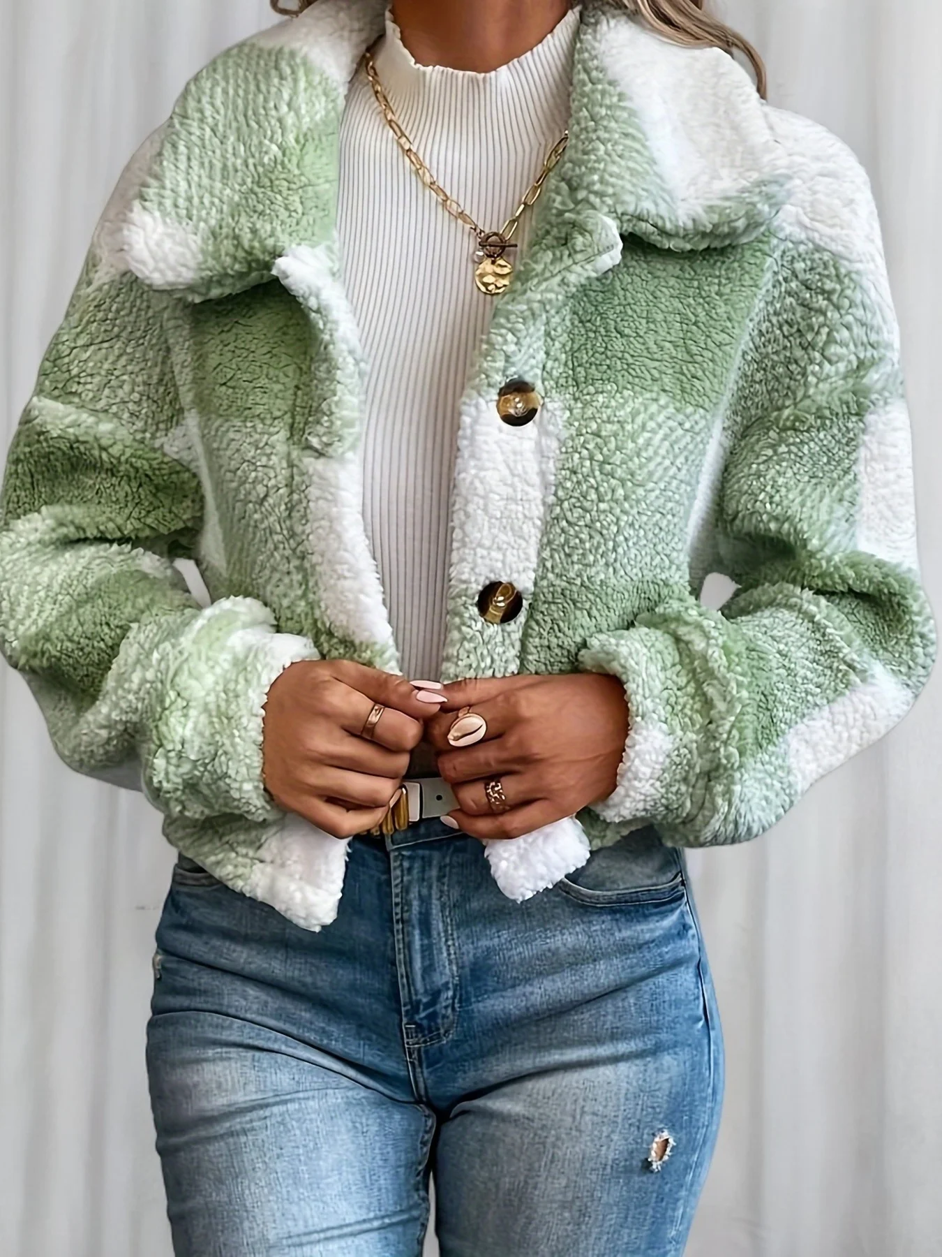 Winter New Chic Plaid Teddy Coat - Warm Button-Front Design Insulated Long Sleeves Fashion Female Forward Thermal Outwear
Winter New Chic Plaid Teddy Coat - Warm Button-Front Design Insulated Long Sleeves Fashion Female Forward Thermal Outwear