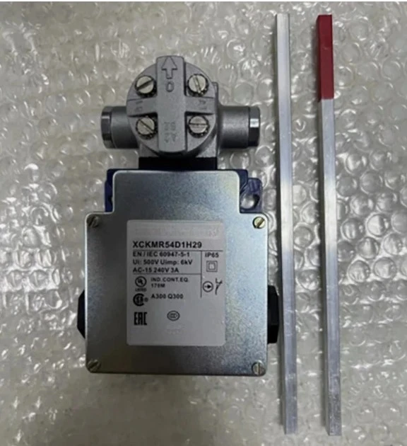 Совершенно новый оригинальный XCKMR54D1H29 XCK-MR54D1H29 крестовый концевой выключатель отклонения быстрая доставка
Совершенно новый оригинальный XCKMR54D1H29 XCK-MR54D1H29 крестовый концевой выключатель отклонения быстрая доставка