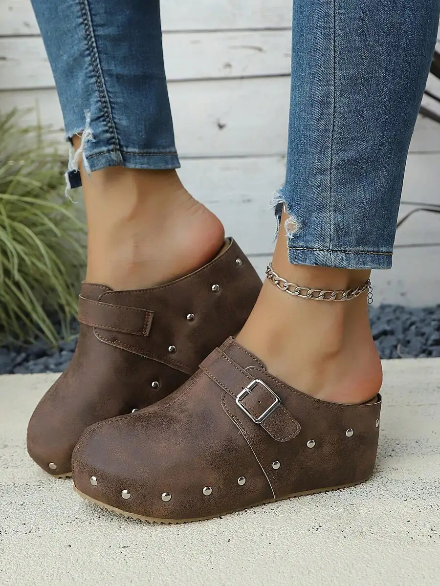 Retro Distressed Matte Leather Studded Mules Slip-On Shoes With Buckle Strap
Retro Distressed Matte Leather Studded Mules Slip-On Shoes With Buckle Strap