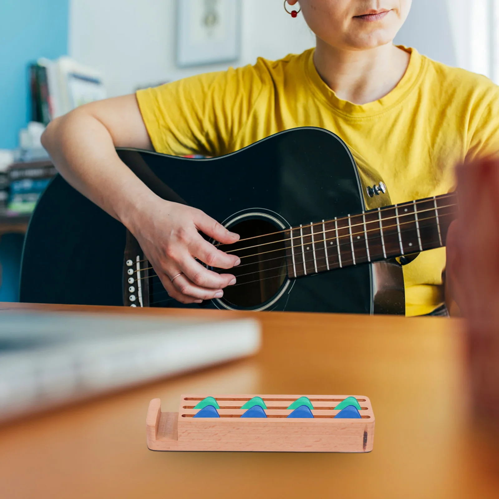 Multifunctional Storage Guitar Pick Gift Box Box Beech Wood Picks Holder ganizer Phone Stand Guitar Accessories Gift
Multifunctional Storage Guitar Pick Gift Box Box Beech Wood Picks Holder ganizer Phone Stand Guitar Accessories Gift