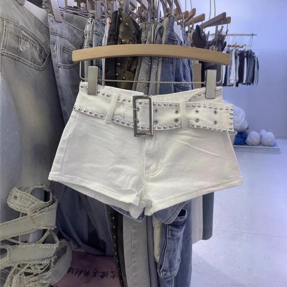 Wide Belt Spice Girl Elastic Tight White Denim Shorts Summer New Fashion Personalized Hip Jeans Hot Pants Y2k Shorts
Wide Belt Spice Girl Elastic Tight White Denim Shorts Summer New Fashion Personalized Hip Jeans Hot Pants Y2k Shorts