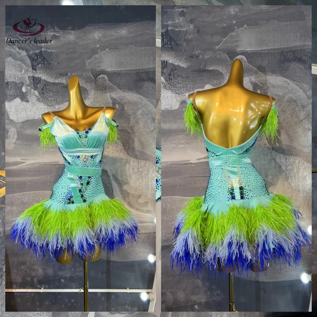 Latin Dance Competition Women's High-end Custom Two-color Velvet Skirt Suspenders Tango Samba Performance Rhinestone Dress
Latin Dance Competition Women's High-end Custom Two-color Velvet Skirt Suspenders Tango Samba Performance Rhinestone Dress