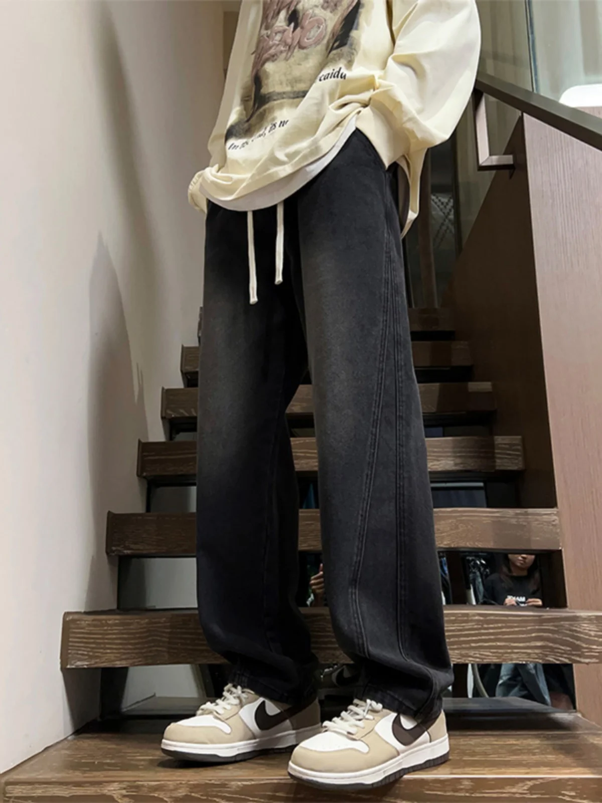 Мужские широкие джинсы American Sle, свободные повседневные брюки прямого кроя, молодежные джинсовые брюки с низкой талией для подростков
Мужские широкие джинсы American Sle, свободные повседневные брюки прямого кроя, молодежные джинсовые брюки с низкой талией для подростков