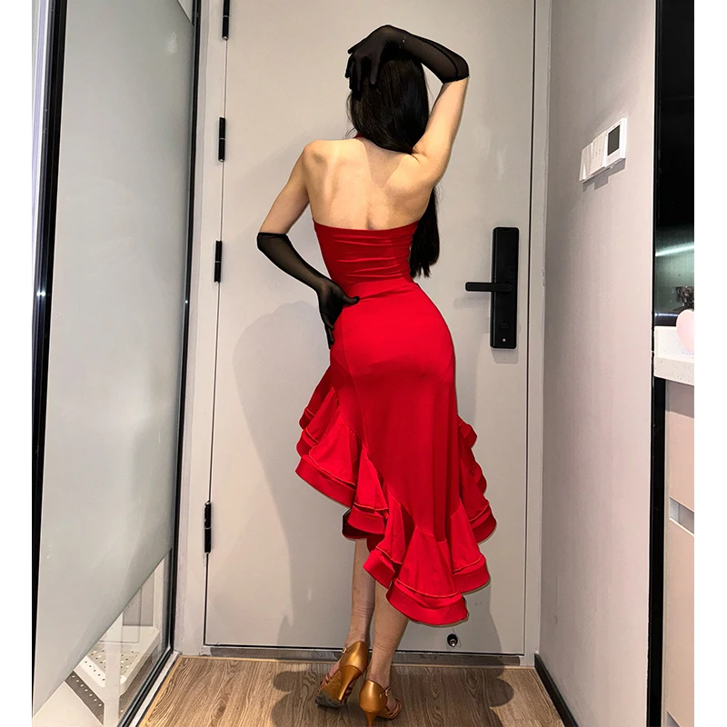 Adult Latin Dance Dance Clothes Women Rumba Performance Dress Red Black Cha Cha Dance Competition Dress Tops Skirt Gloves SS1823
Adult Latin Dance Dance Clothes Women Rumba Performance Dress Red Black Cha Cha Dance Competition Dress Tops Skirt Gloves SS1823