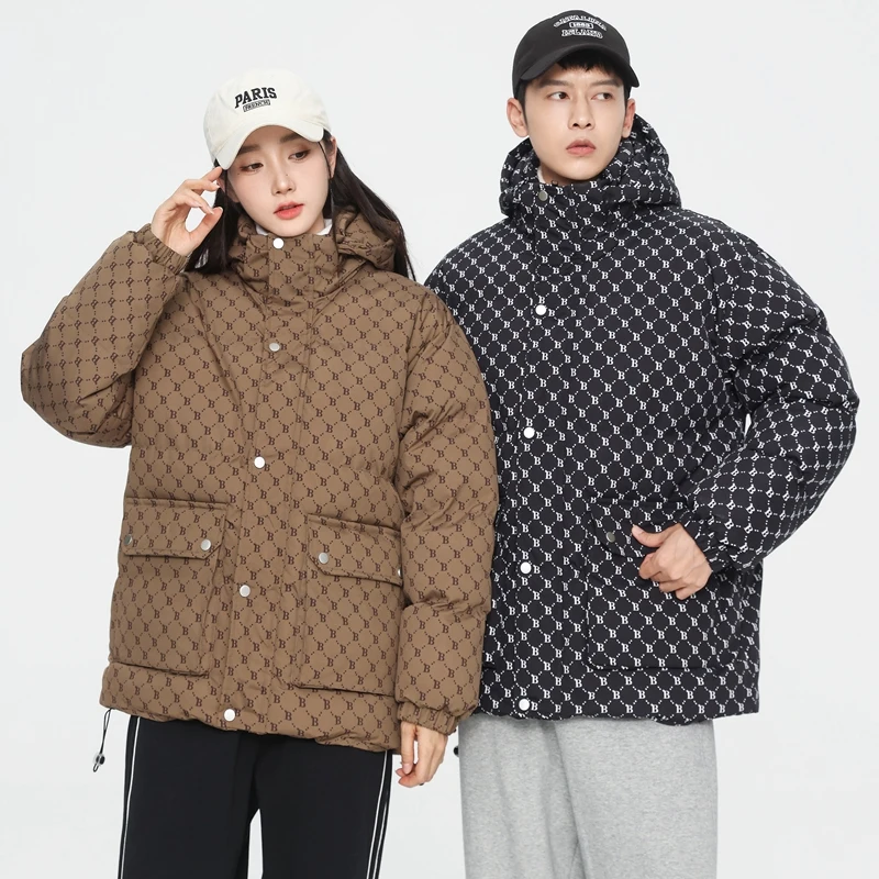 Новая осенне-зимняя модная мужская и женская трендовая утолщенная теплая ветрозащитная хлопковая куртка с капюшоном, мужская повседневная свободная спортивная куртка высокого класса
Новая осенне-зимняя модная мужская и женская трендовая утолщенная теплая ветрозащитная хлопковая куртка с капюшоном, мужская повседневная свободная спортивная куртка высокого класса