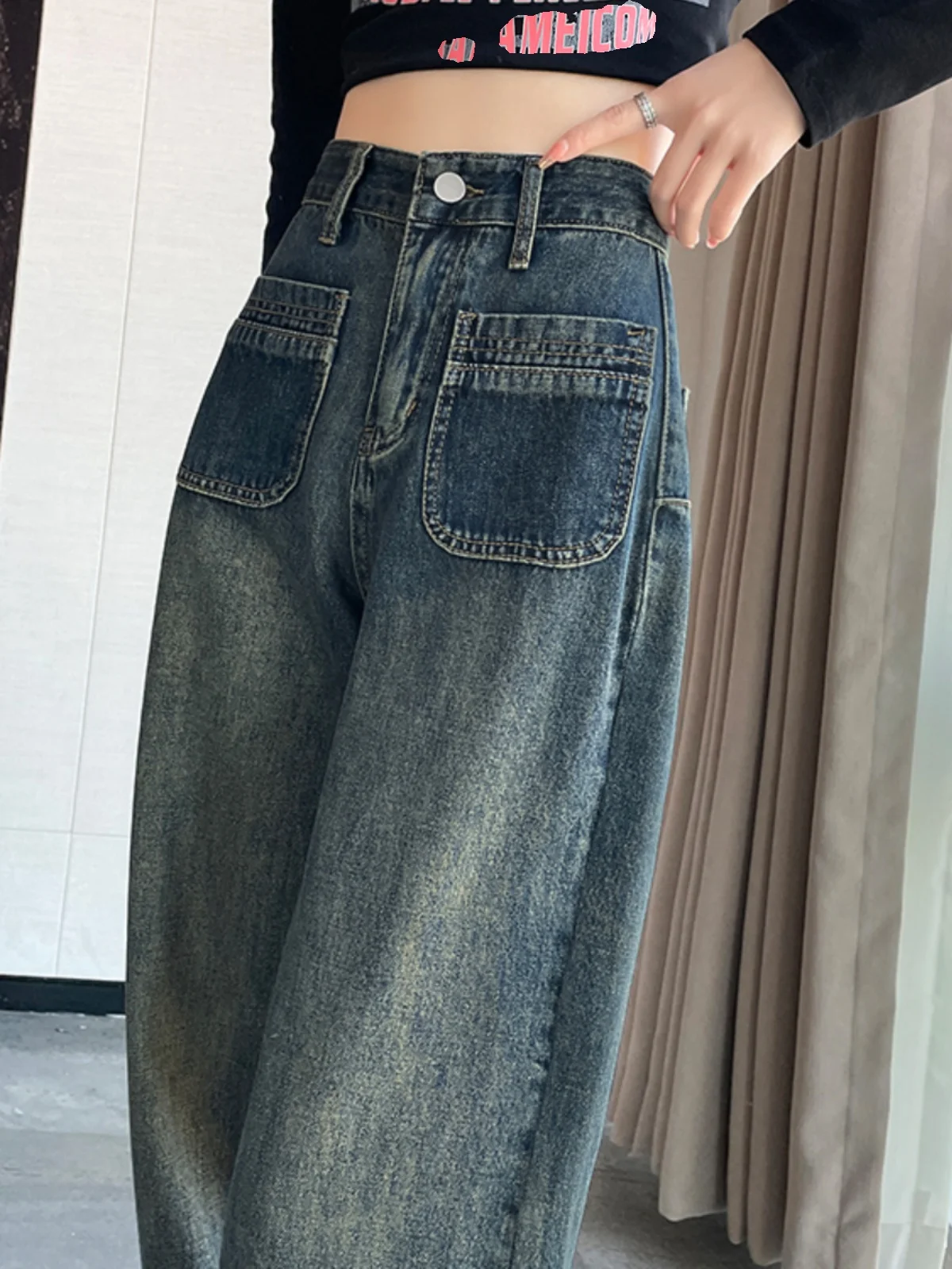 Slim Fit High Waist Straight Leg Jeans for plus Size Women Spring Autumn New Style Retro Wide Leg Narrow Version Denim Pants
Slim Fit High Waist Straight Leg Jeans for plus Size Women Spring Autumn New Style Retro Wide Leg Narrow Version Denim Pants
