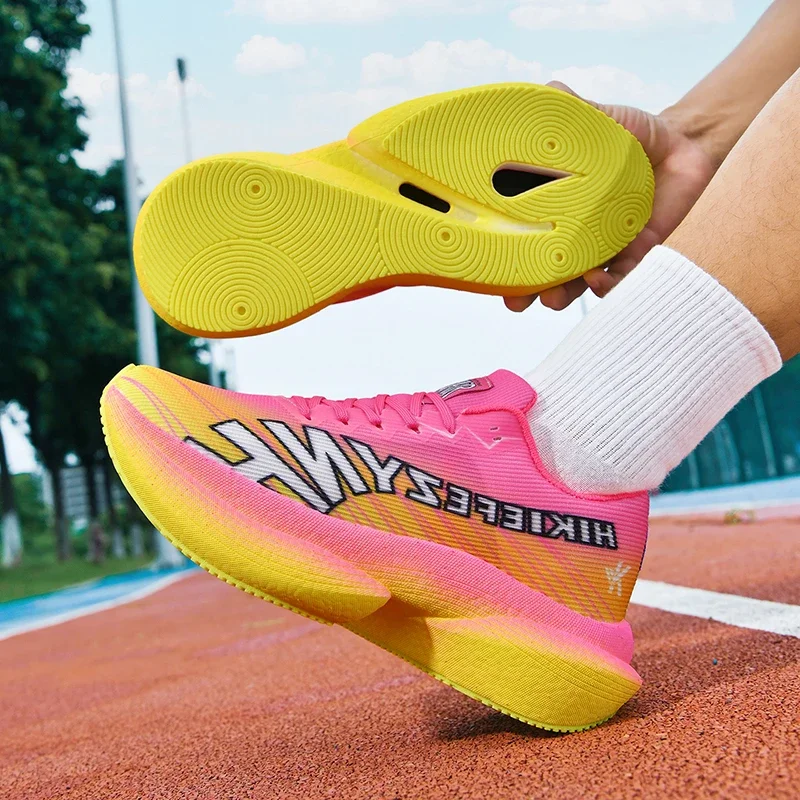 Couple Carbon Plate Racing Trainers, Breathable Mesh Thick Sole Non-slip Durable Versatile Daily Running Shoes For Men Women
Couple Carbon Plate Racing Trainers, Breathable Mesh Thick Sole Non-slip Durable Versatile Daily Running Shoes For Men Women