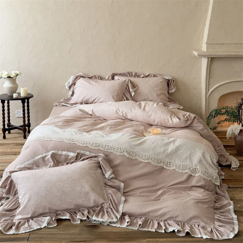 600TC Cotton Yarn-dyed Satin Jacquard French Lace Ruffles Princess Bedding Set Duvet Cover Flat/Fitted Bed Sheet Pillowcase 4Pcs
600TC Cotton Yarn-dyed Satin Jacquard French Lace Ruffles Princess Bedding Set Duvet Cover Flat/Fitted Bed Sheet Pillowcase 4Pcs