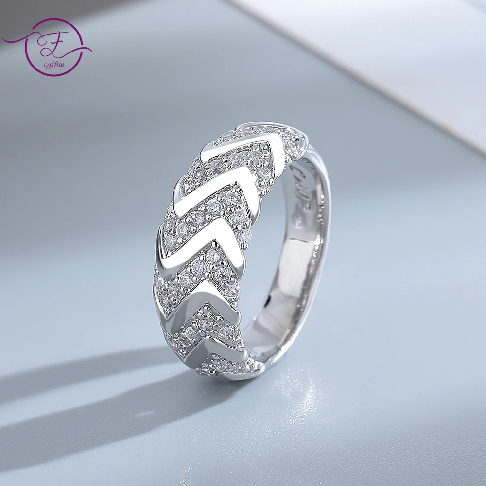 Shinging Zircon Gemstone Ring S925 Silver Rings Women Finger Ring Simple Silver Hand Jewelry For Woman
Shinging Zircon Gemstone Ring S925 Silver Rings Women Finger Ring Simple Silver Hand Jewelry For Woman