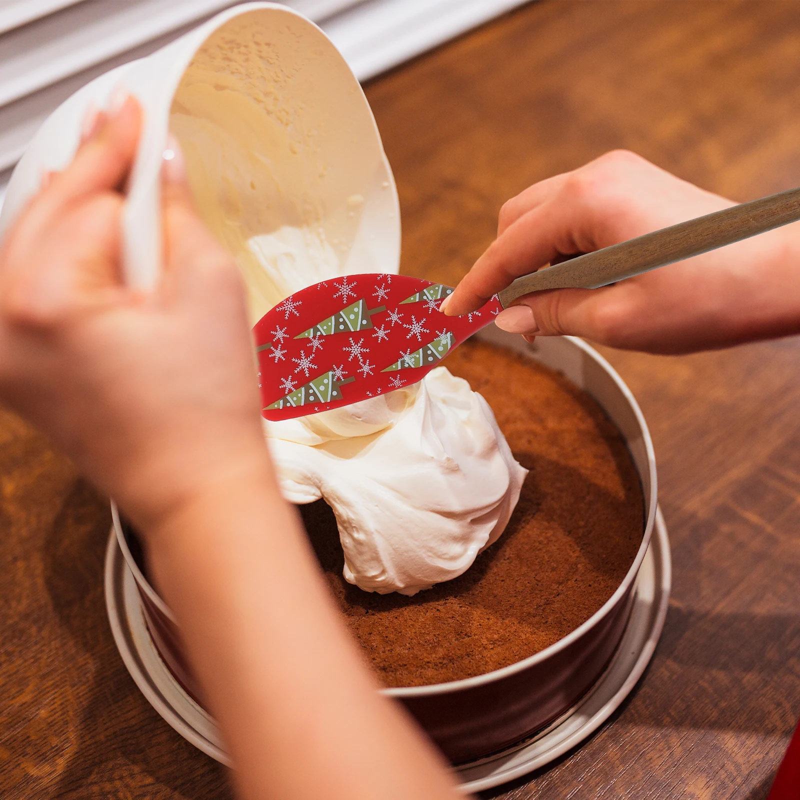 Festive Christmas Silicone Spatula Reusable Baking Tool Wood Handle Safe Non Slip Decoration Christmas Baking Spatula
Festive Christmas Silicone Spatula Reusable Baking Tool Wood Handle Safe Non Slip Decoration Christmas Baking Spatula
