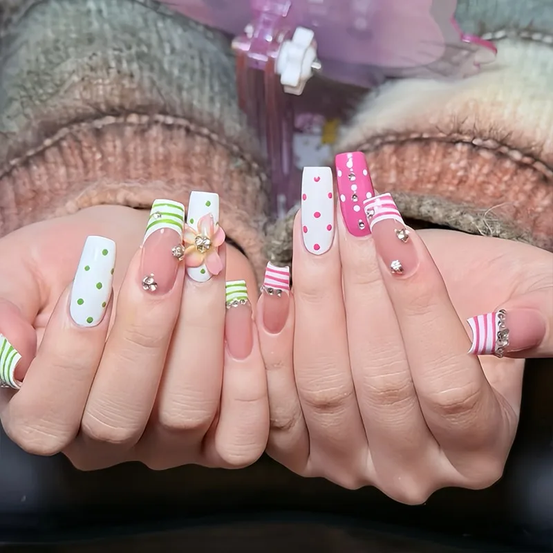 24PCS Dopamine Pink Polka Dots Medium Square False Nails Cute Green Stripes Simple French Fake Nails Sweet Flower Nails Press On
24PCS Dopamine Pink Polka Dots Medium Square False Nails Cute Green Stripes Simple French Fake Nails Sweet Flower Nails Press On