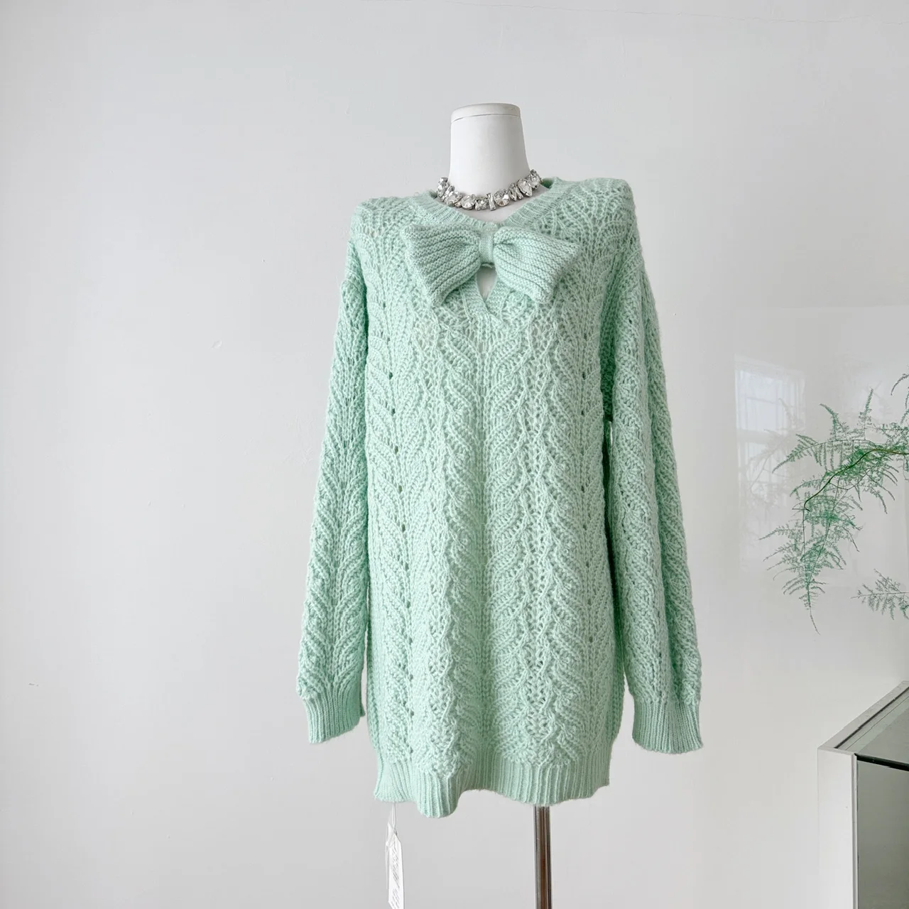 Женский милый уличный милый вязаный свитер крючком с большим бантом, свободный мягкий осенне-зимний пуловер с длинными рукавами C163
Женский милый уличный милый вязаный свитер крючком с большим бантом, свободный мягкий осенне-зимний пуловер с длинными рукавами C163