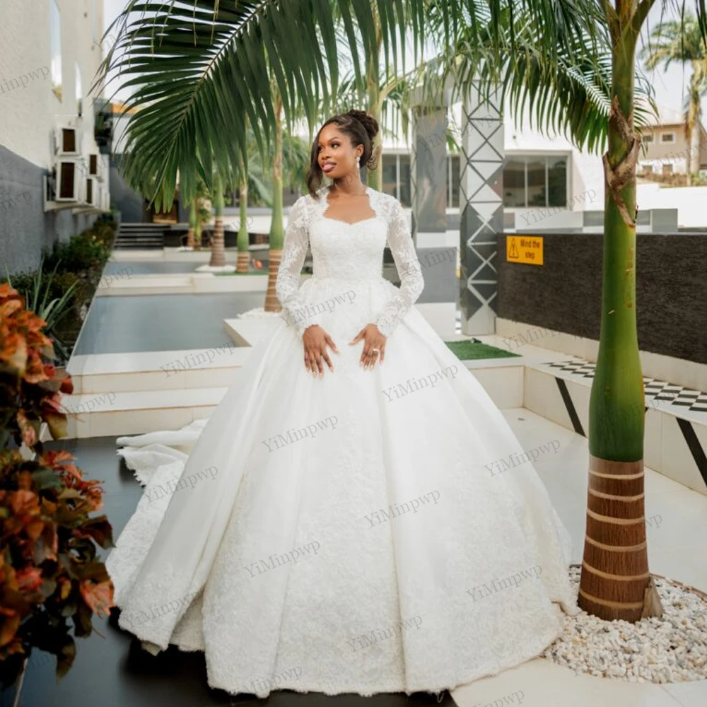 Lace African Wedding Dresses For Bride Full Sleeve Sweetheart Applique Crystals Bride Gowns 2026 Luxury Ball Gowns Customized
Lace African Wedding Dresses For Bride Full Sleeve Sweetheart Applique Crystals Bride Gowns 2026 Luxury Ball Gowns Customized
