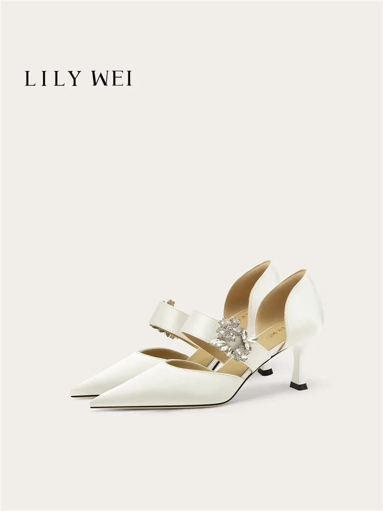 Summer new pointed silk rhinestone with low heel wedding shoes, banquet big size small size widened high heels women's sandals
Summer new pointed silk rhinestone with low heel wedding shoes, banquet big size small size widened high heels women's sandals