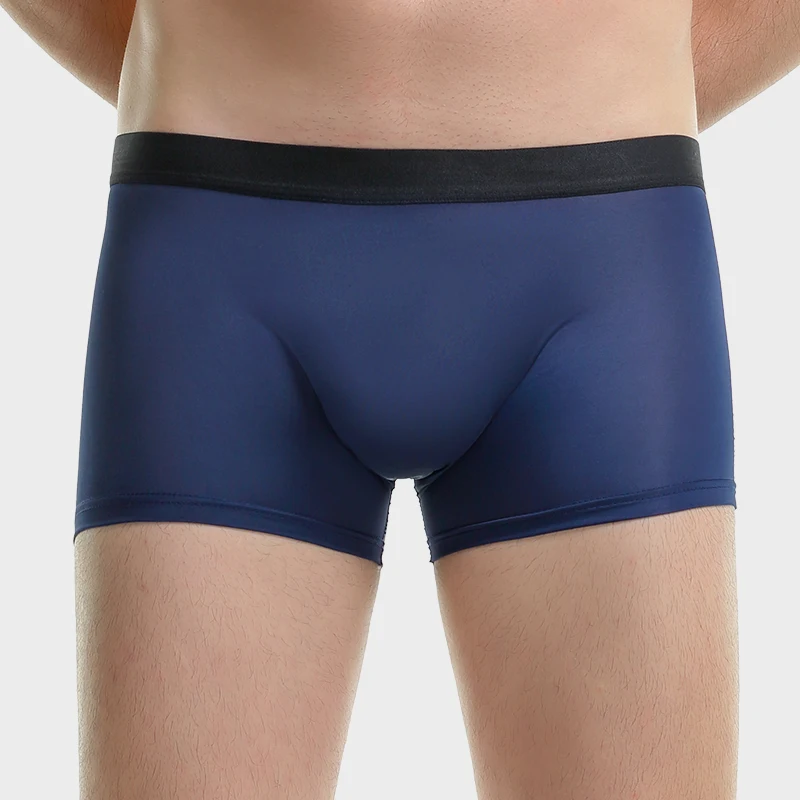 Необходимо на лето! Боксеры из ледяного шелка, дарят вы крутое и обнаженное ощущение.
Необходимо на лето! Боксеры из ледяного шелка, дарят вы крутое и обнаженное ощущение.