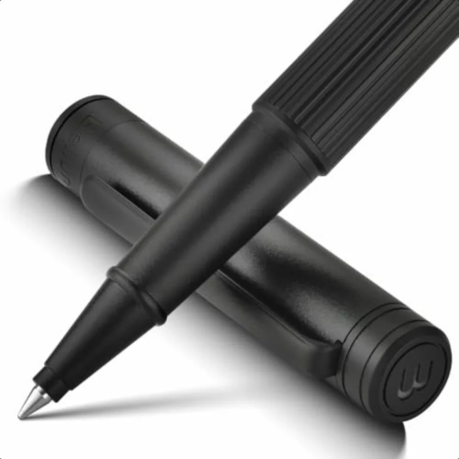 Lighthouse series Rollerball pen matte black pen body exquisite vertical lines Schneider 850 refill suitable for men office pro
Lighthouse series Rollerball pen matte black pen body exquisite vertical lines Schneider 850 refill suitable for men office pro
