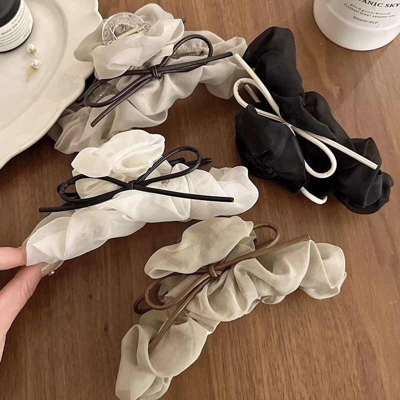 Fashion Pleated Bow Hair Claw Clips For Women Girls Sweet Large Hair Decorate Headband French Party Shark Clip Hair Accessories
Fashion Pleated Bow Hair Claw Clips For Women Girls Sweet Large Hair Decorate Headband French Party Shark Clip Hair Accessories