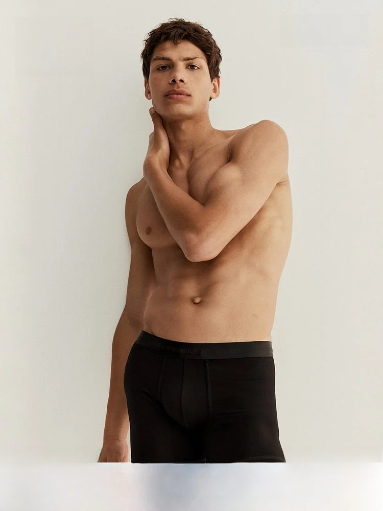 H&M Men's Mid-Length Boxer Briefs 2-Pack Lycra® Comfortable Breathable Underwear Eco-Friendly Fabric Summer Collection
H&M Men's Mid-Length Boxer Briefs 2-Pack Lycra® Comfortable Breathable Underwear Eco-Friendly Fabric Summer Collection