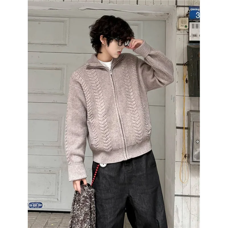 Textured Zip-Up Knitwear Sweater Open Cardigan for Men And Women Loose Fit Autumn Winter Vintage Sle Floral Wheat Stalk Pat...
Textured Zip-Up Knitwear Sweater Open Cardigan for Men And Women Loose Fit Autumn Winter Vintage Sle Floral Wheat Stalk Pat...