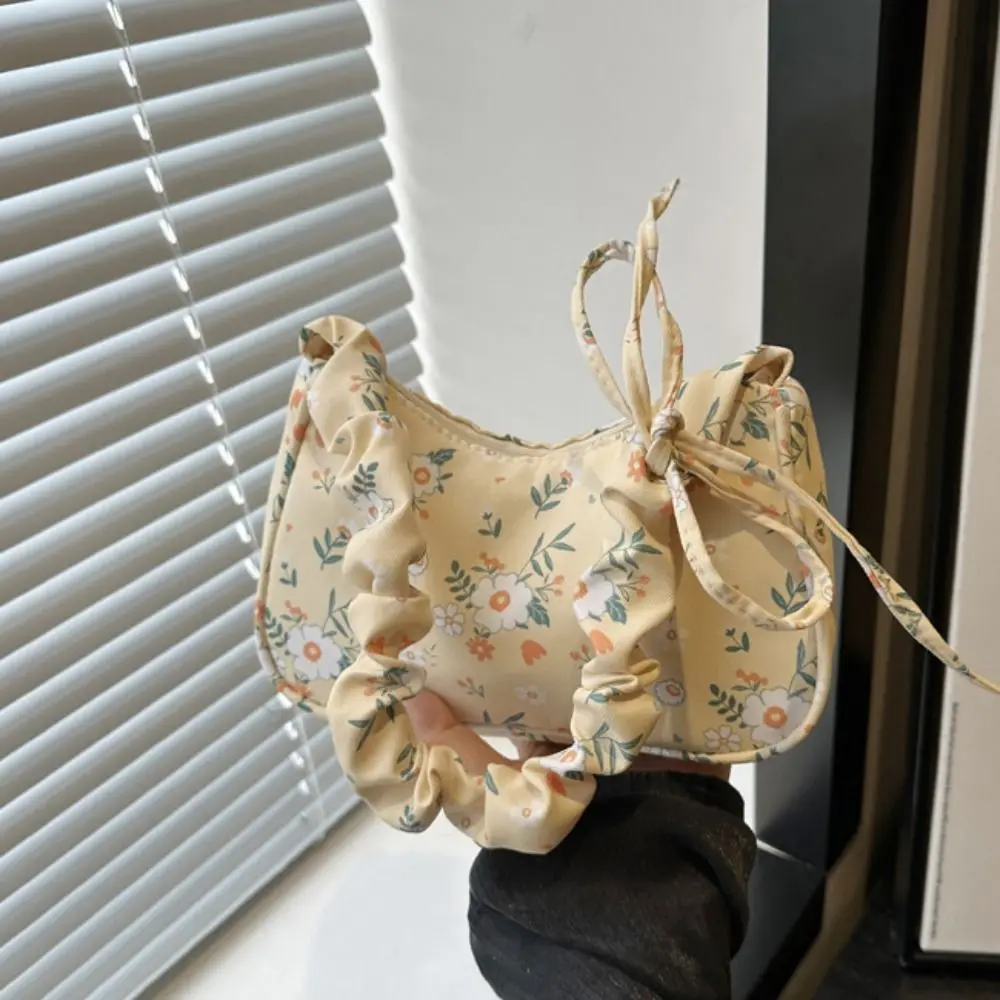 Flower Pattern Printing Shoulder Bag Large Capacity Wrinkle Sweet Canvas Bag Underarm Bag Bow Lovely Tote Bag Outdoor
Flower Pattern Printing Shoulder Bag Large Capacity Wrinkle Sweet Canvas Bag Underarm Bag Bow Lovely Tote Bag Outdoor