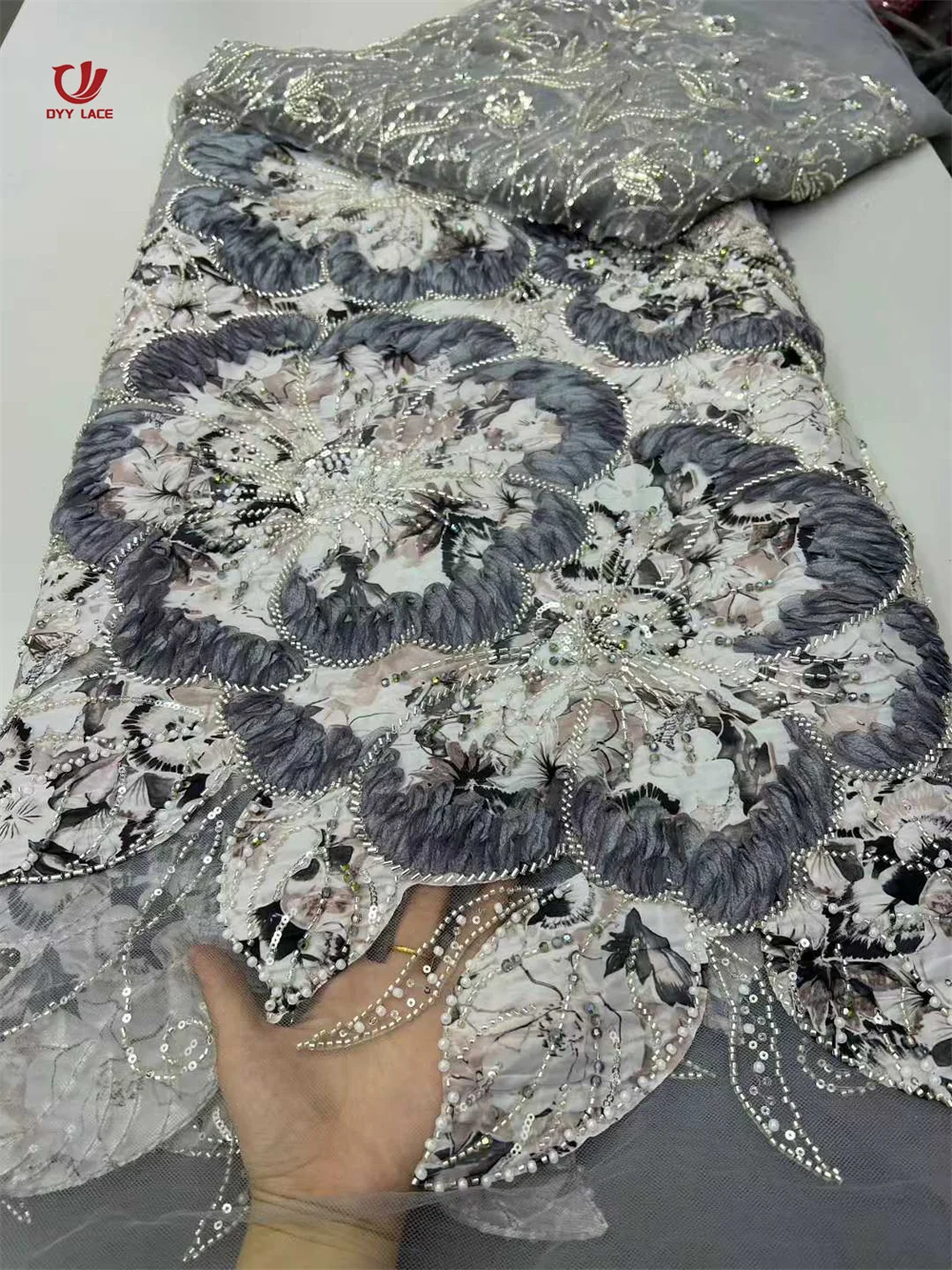 Latest African 3D Flower Lace Fabric Embroidery French Mesh Lace Fabric With Sequins Groom Nigerian Tulle Lace For Party 5 Yards
Latest African 3D Flower Lace Fabric Embroidery French Mesh Lace Fabric With Sequins Groom Nigerian Tulle Lace For Party 5 Yards