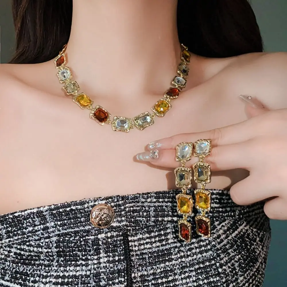 Korean Style Square Crystal Jewelry Multifunction Headchain Rhinestone Tassel Earring Jewelry Accessories Necklace
Korean Style Square Crystal Jewelry Multifunction Headchain Rhinestone Tassel Earring Jewelry Accessories Necklace