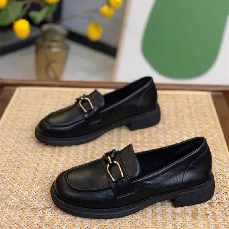 Popular Spring Autumn Women's Loafer Shoes 2026 New Style Genuine Leather British Fashion Soft Flat Sole Comfort Bestseller
Popular Spring Autumn Women's Loafer Shoes 2026 New Style Genuine Leather British Fashion Soft Flat Sole Comfort Bestseller