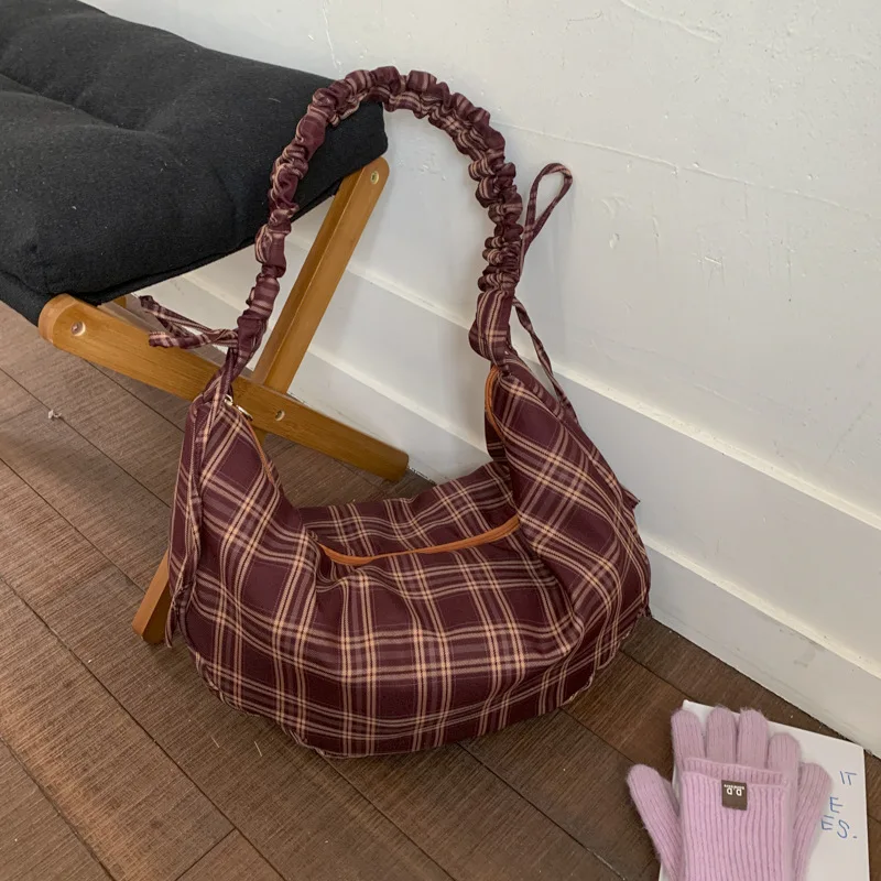 2025 Viral Underarm Bucket Bag Retro Versatile Design Crossbody Bucket Bag Retro Bucket Design
2025 Viral Underarm Bucket Bag Retro Versatile Design Crossbody Bucket Bag Retro Bucket Design