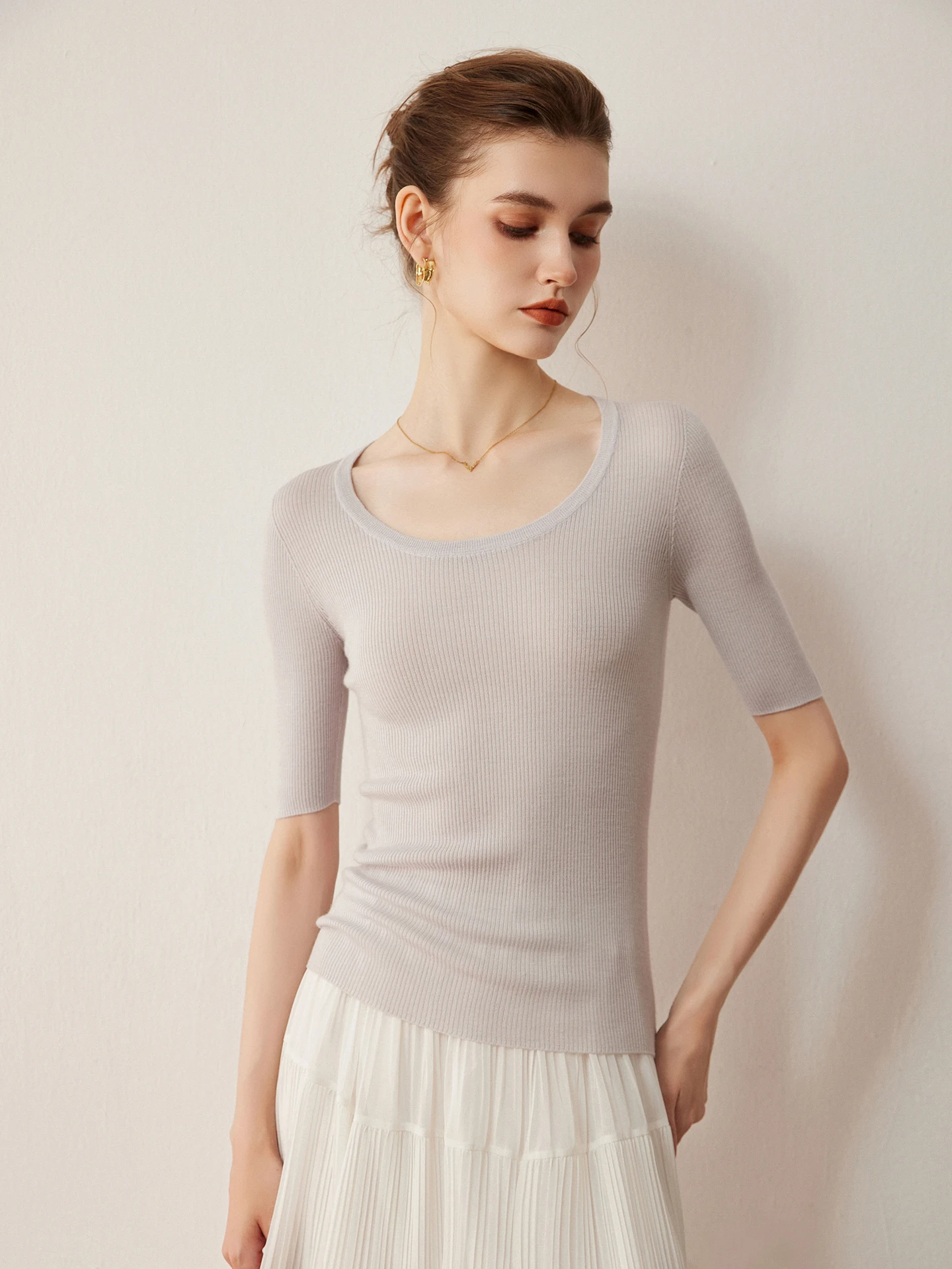 Elegant Women's 100% Worsted Wool Sweater Spring Summer Clothes Tops Thin Knitted Pullover Cozy Blouse Lady Short Sleeve T-Shirt
Elegant Women's 100% Worsted Wool Sweater Spring Summer Clothes Tops Thin Knitted Pullover Cozy Blouse Lady Short Sleeve T-Shirt