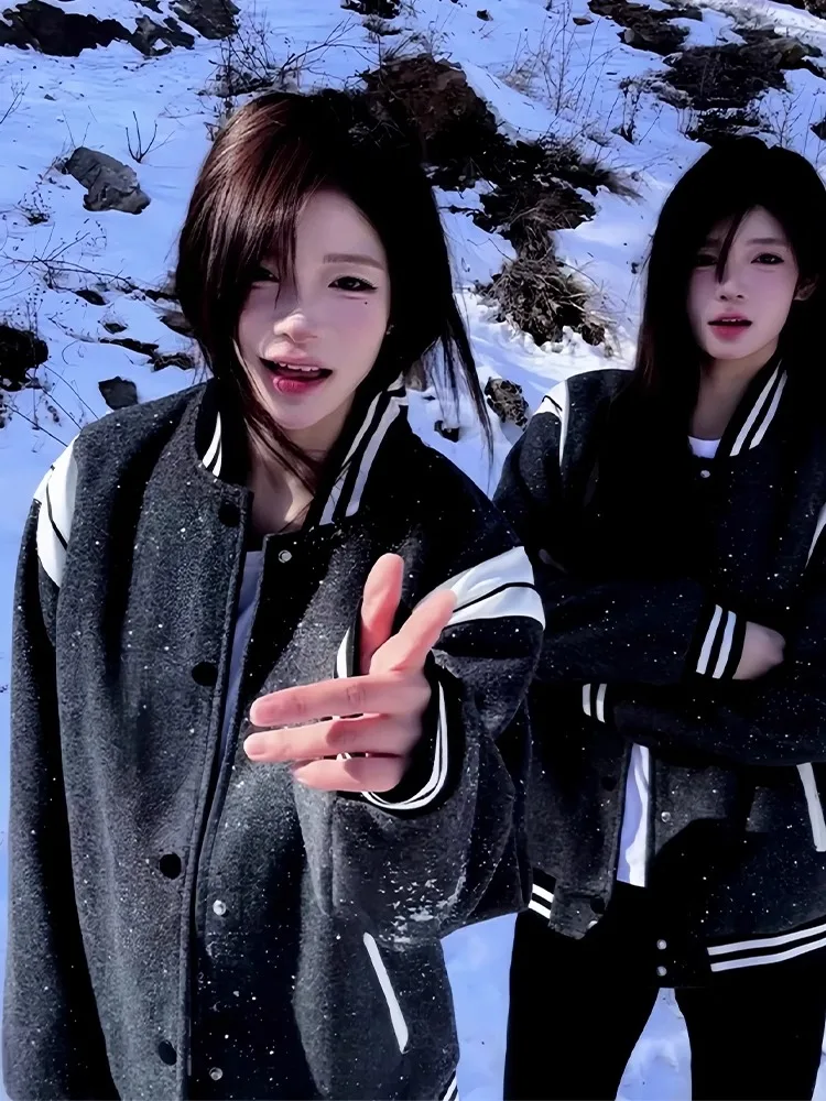 Bla And White Spliced Men's Spring Autumn Woolen Baseball Jaet Street Sle High Faion American Couple's Jaet
Bla And White Spliced Men's Spring Autumn Woolen Baseball Jaet Street Sle High Faion American Couple's Jaet