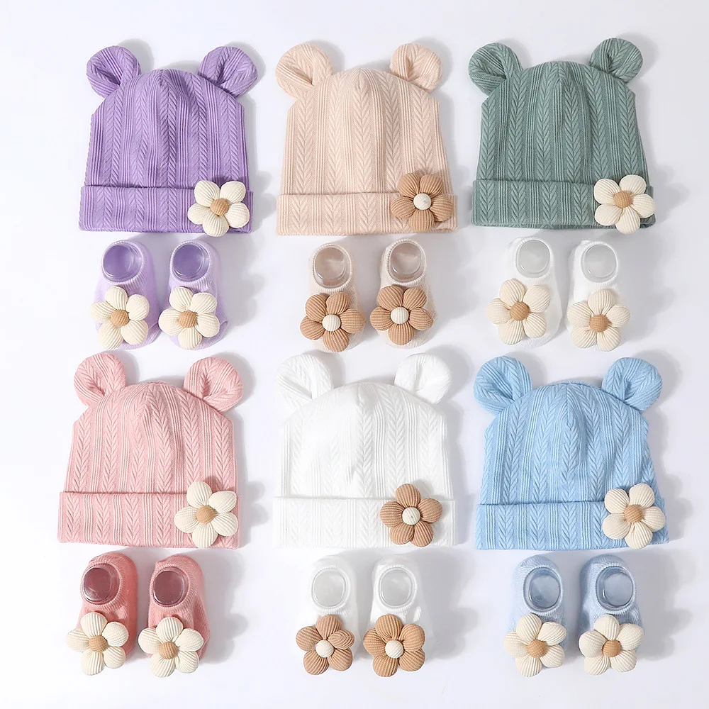Новый комплект: милые 3D-шапочки с цветочным узором и теплые носки для новорожденных, мягкие хлопковые носки для малышей, шапочка для девочек, детская шапочка-бини, тюрбан, носки.
Новый комплект: милые 3D-шапочки с цветочным узором и теплые носки для новорожденных, мягкие хлопковые носки для малышей, шапочка для девочек, детская шапочка-бини, тюрбан, носки.